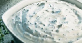 Dressing Cremefraiche til Pitabøf
